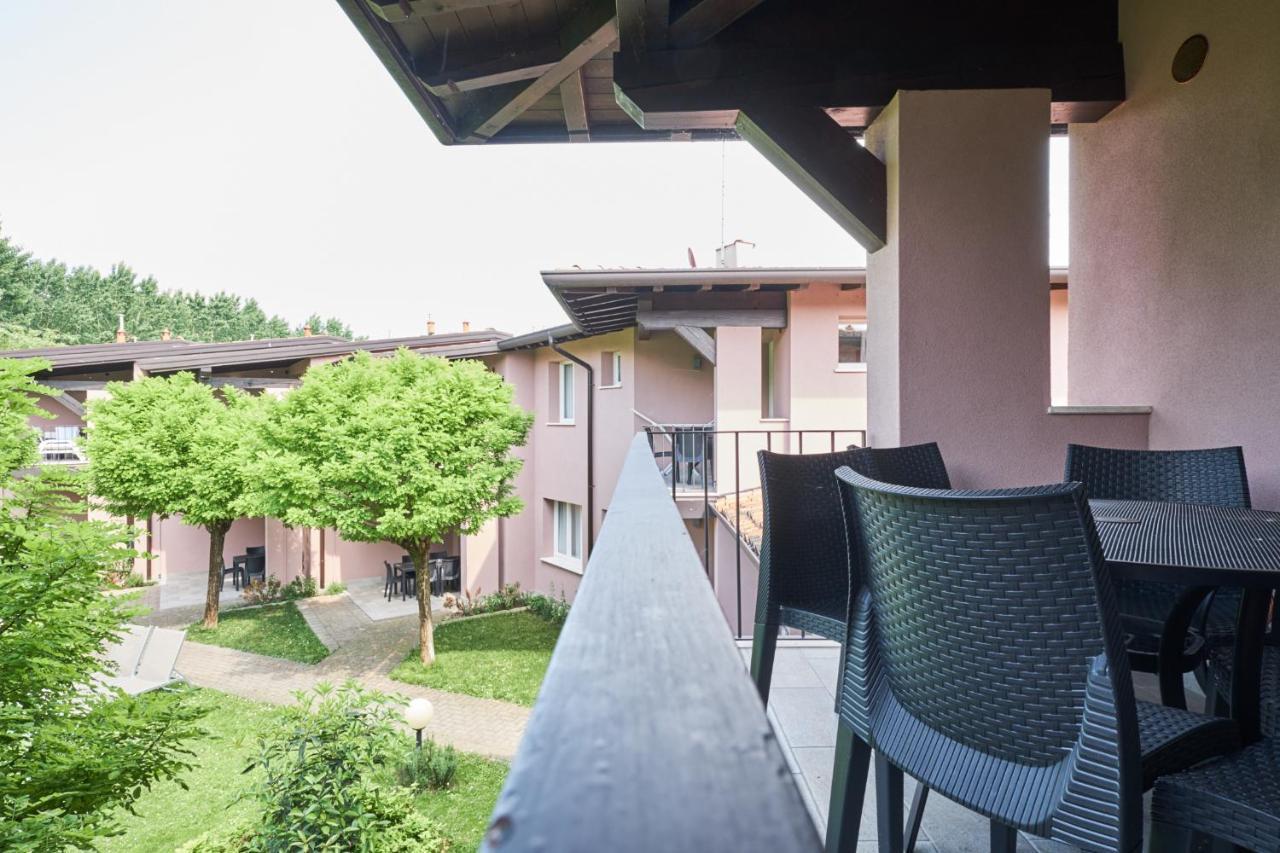 Villaggio Turistico Lugana Marina Sirmione Esterno foto