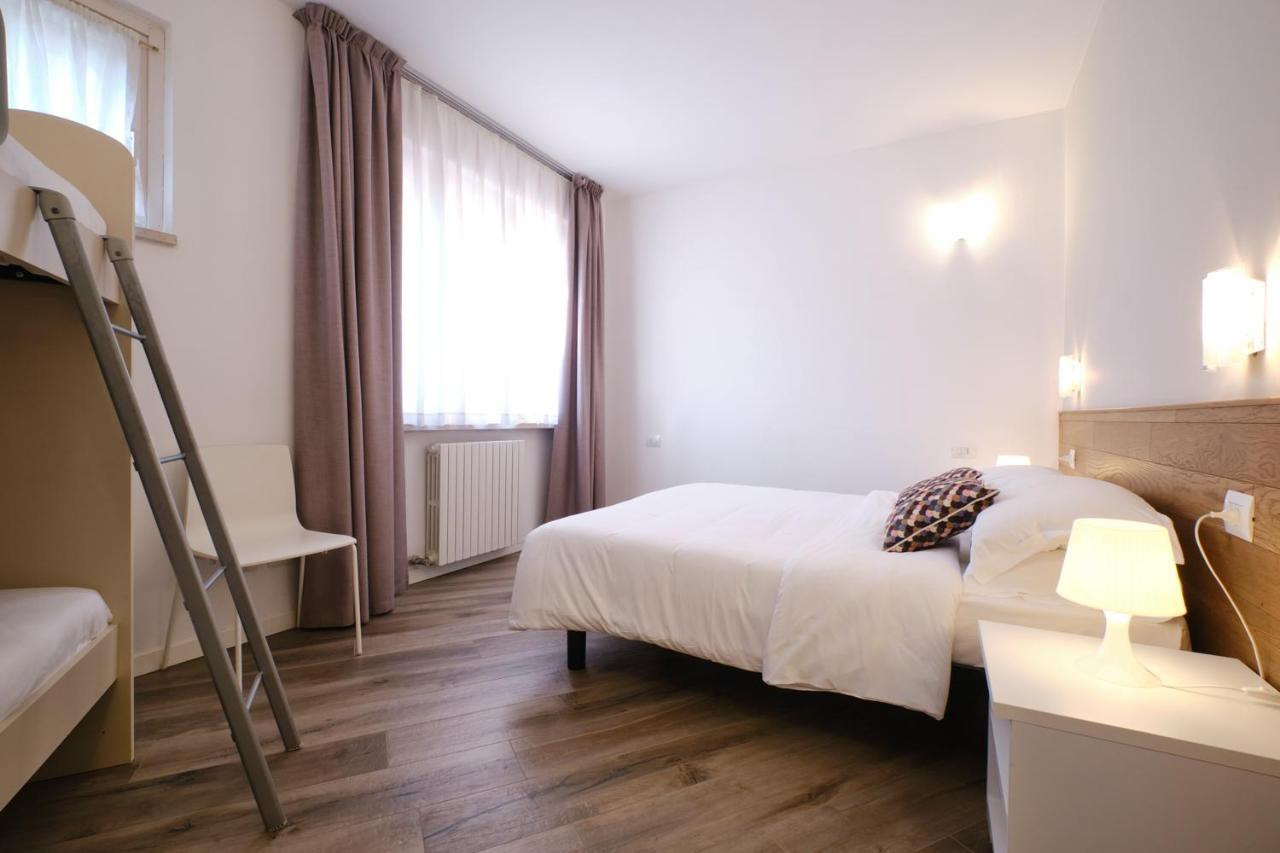 Villaggio Turistico Lugana Marina Sirmione Esterno foto