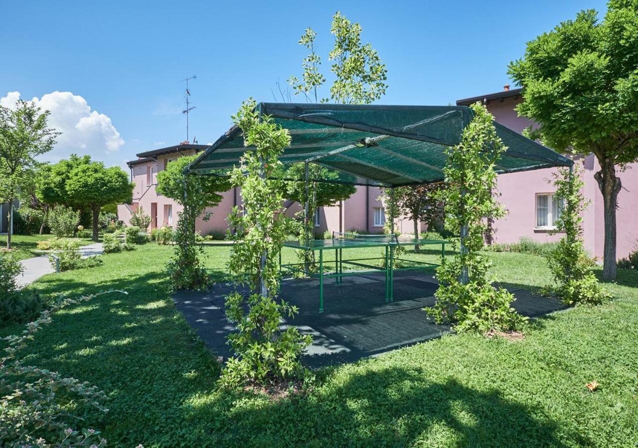 Villaggio Turistico Lugana Marina Sirmione Esterno foto